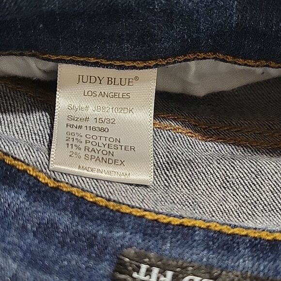 Judy Blue Relaxed Fit size 15/32 - Picture 11 of 12